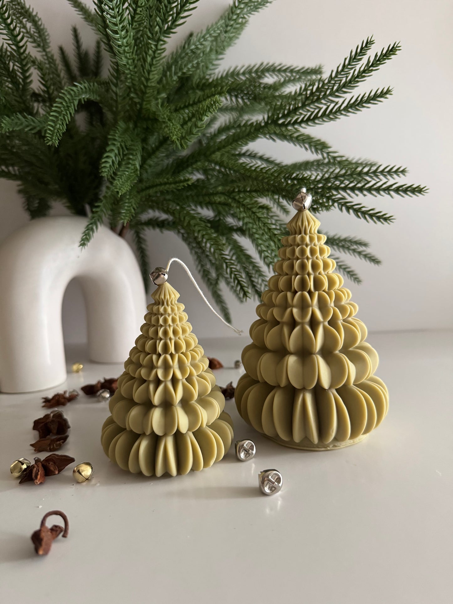 Holly Jolly Christmas Tree